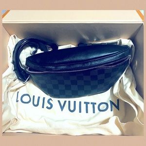 [Authentic] Louis Vuitton Campus Bumbag Damier Graphites Cowhide Leather.